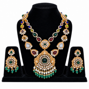 Emerald Royale Heritage Necklace Set