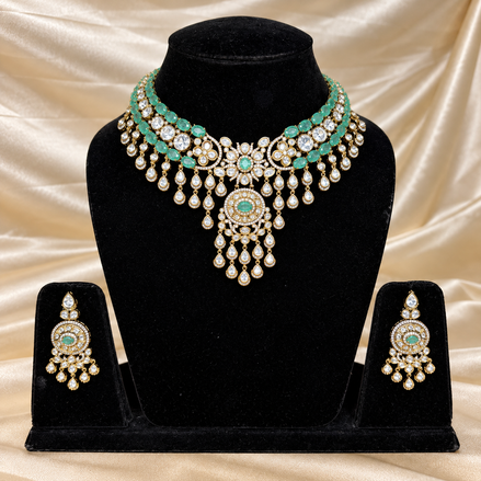 Emerald Jadau Teardrop Necklace Set