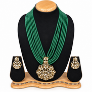 Emerald Green Beaded Kundan Necklace Set with Floral Pendant